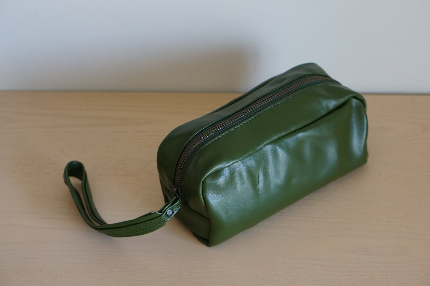 the barberry dopp kit
