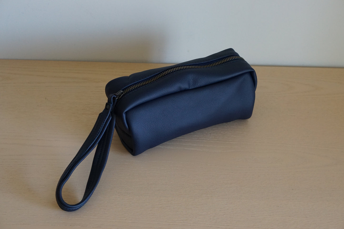 the barberry dopp kit
